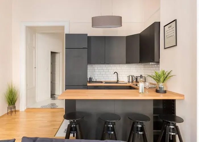 Center Dream At The Danube Apartment *